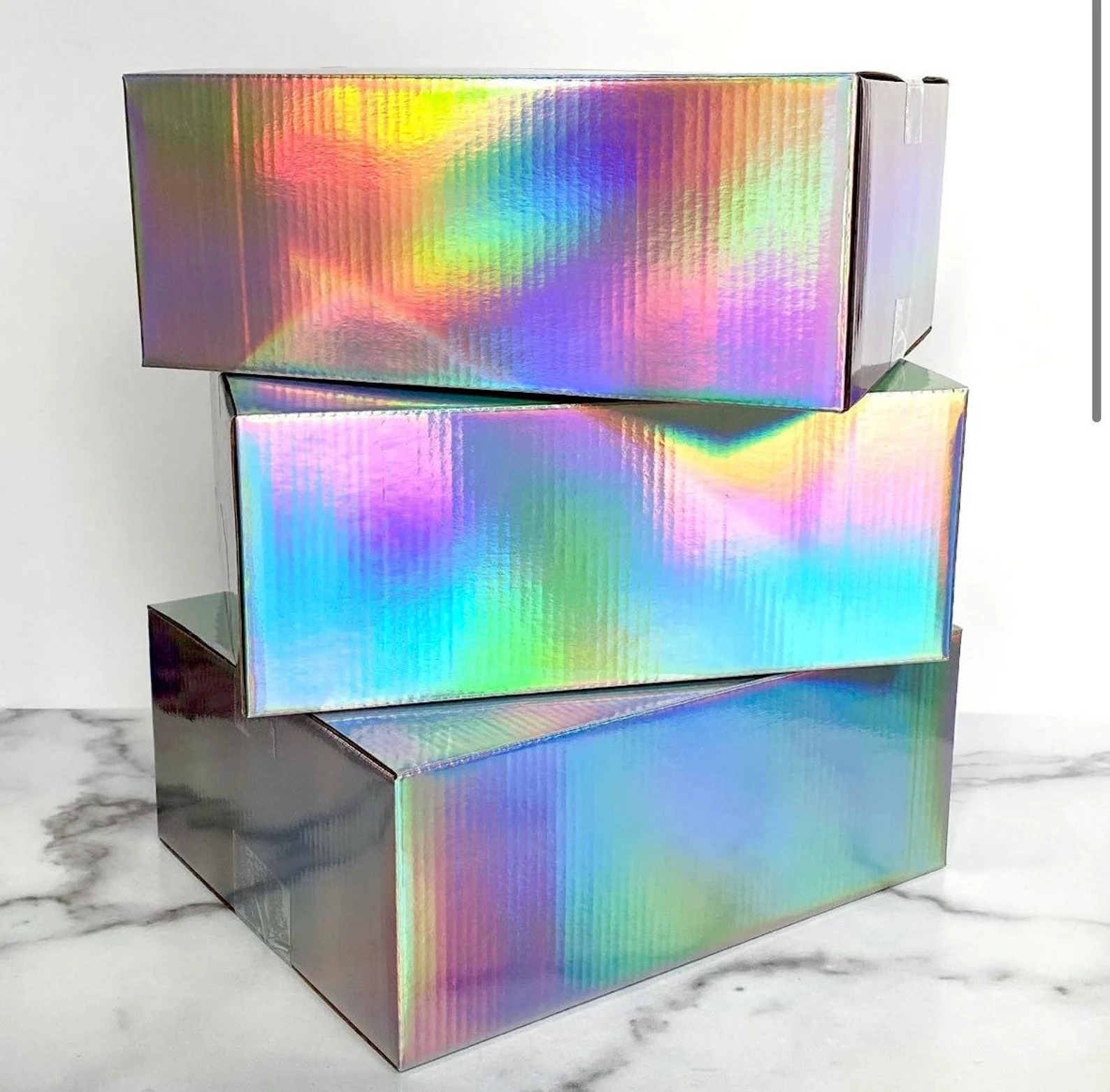 holographic shipping boxes