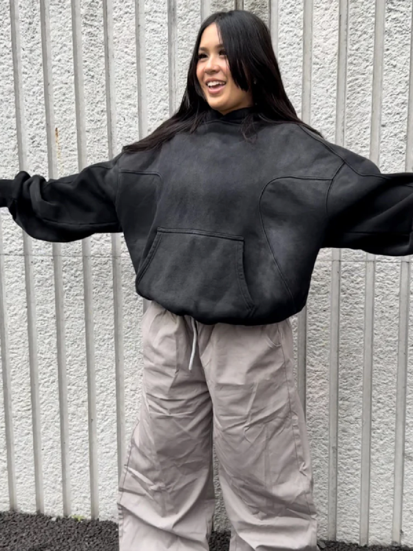 Berlinc Hoodie: Modern Streetwear, Everyday Comfort, and Urban Style